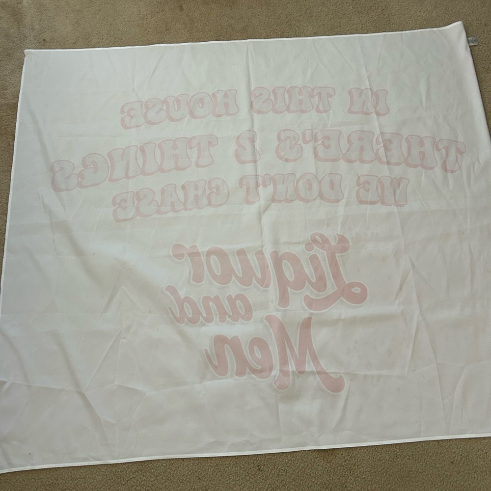 Pink Lettered Tapestry - Picture 4 of 7